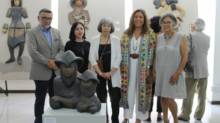 «Guerreadoras y Guardianas»: Un homenaje a la mujer chilena desde la cerámica