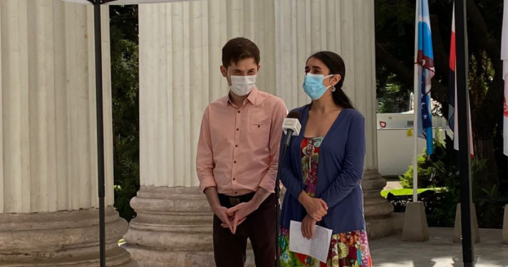 Opera Captura de pantalla_2022-02-28_165140_twitter.com