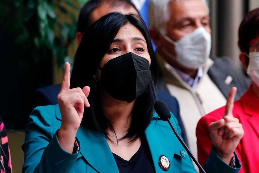 Karol Cariola Congreso 12-04-22 AUNO