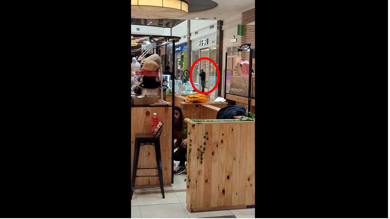 asaltomallplazaooeste20 nov