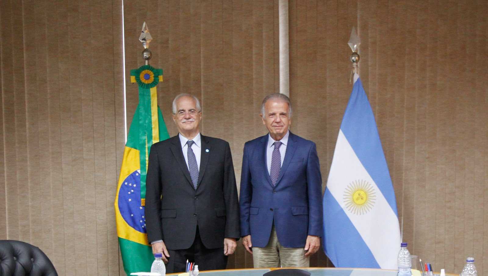 TAIANAYMINDEFBRASIL3MARZO2023