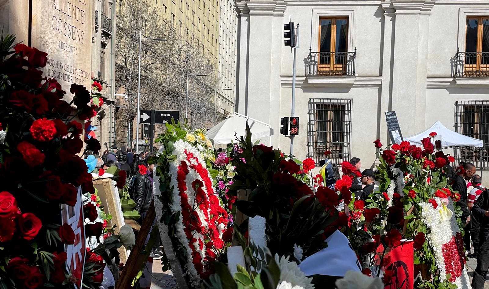 coronasmonumentoallende112023