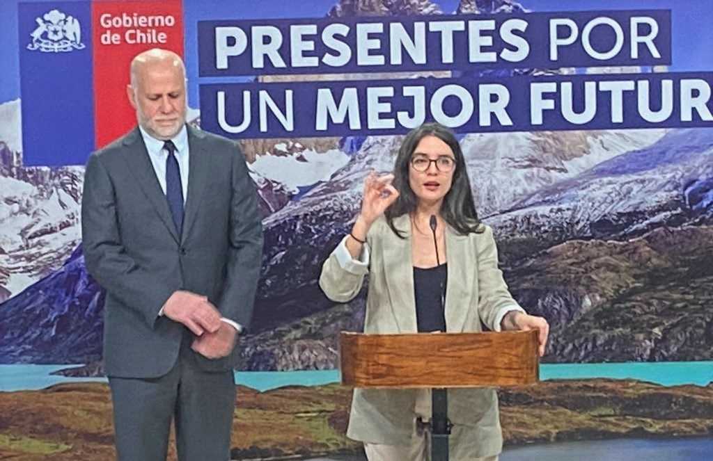 Camila Vallejos y Alvaro Elizalde La Moneda 1-12-23 a