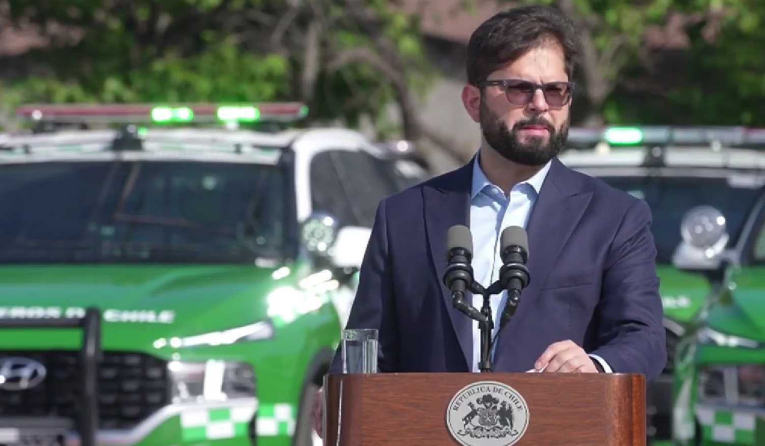 Pdte Boric entrega vehiculos policiales 29-12-2023