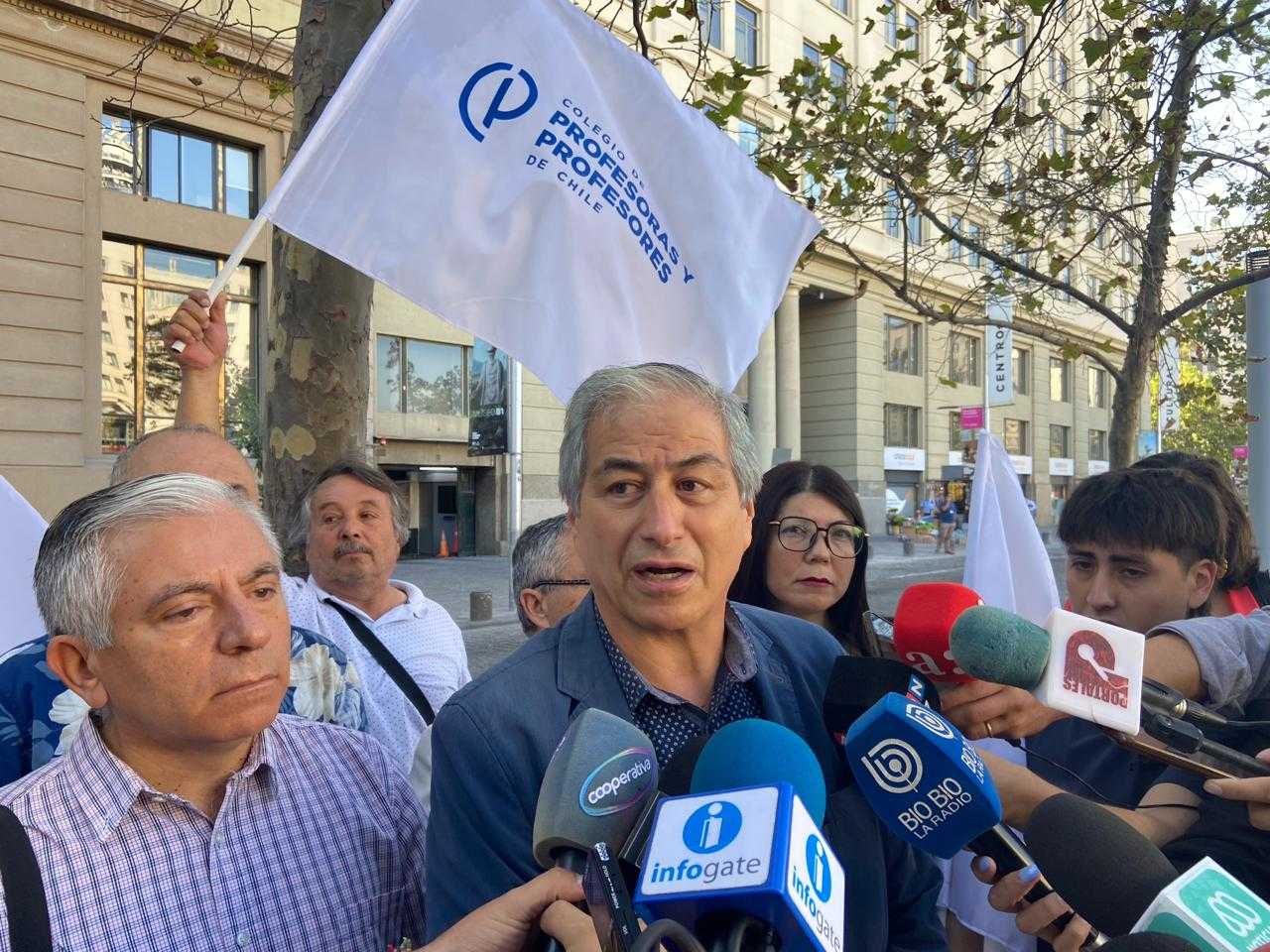 Mario Aguilar Presidente del Colegio de Profesores