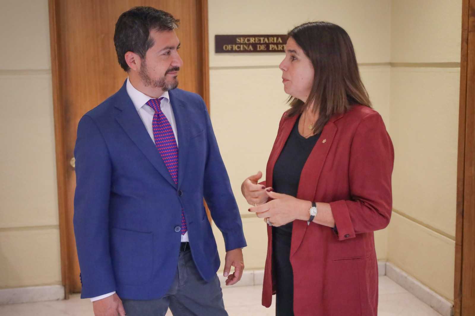 Diputados Hugo Rey y Ximena Ossandón