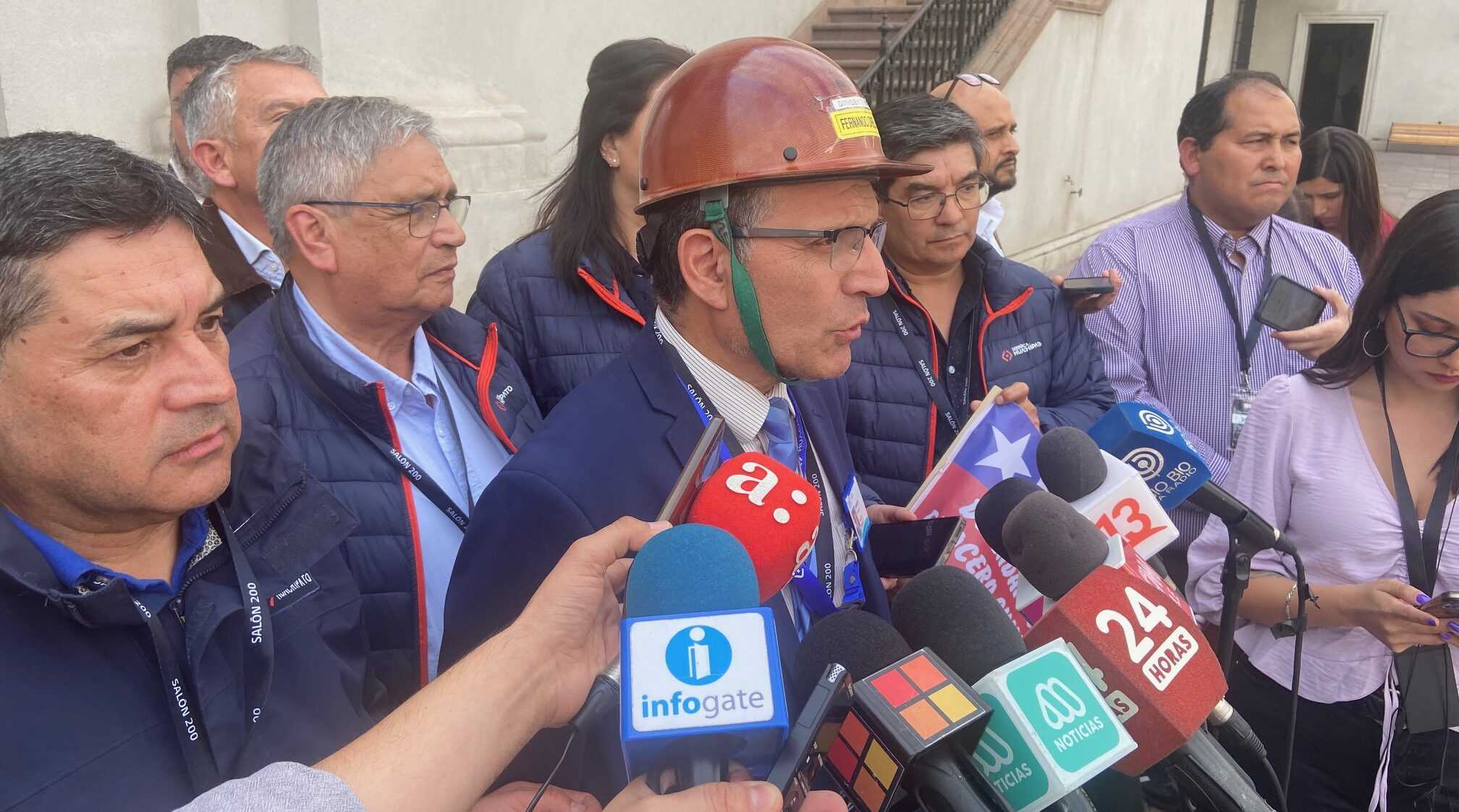 Dirigentes de Huachipato y autoridades Biobío en La Moneda 09-04-2024