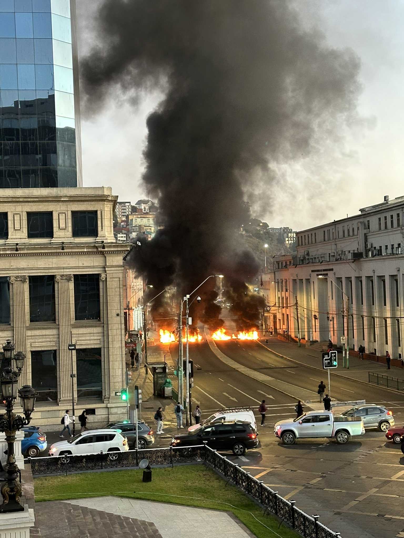 barricadas-portuarios-valparaiso