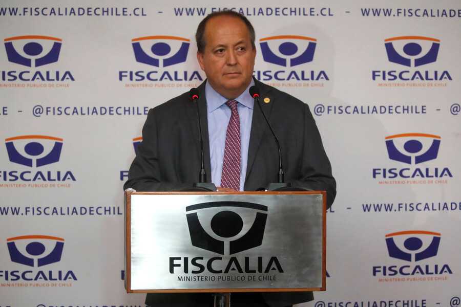 fiscal Ángel Valencia