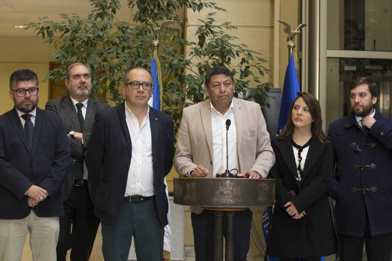 Diputados Indep-PPD por acuerdo Codelco-SQM