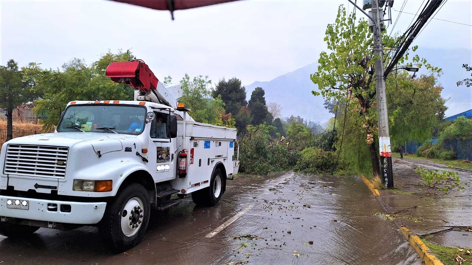cuadrilla-emergencia-enel
