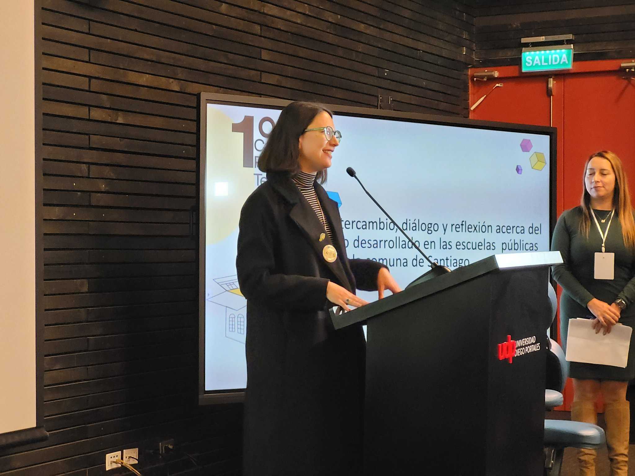 Irací Hassler, aclaldesa de Santiago