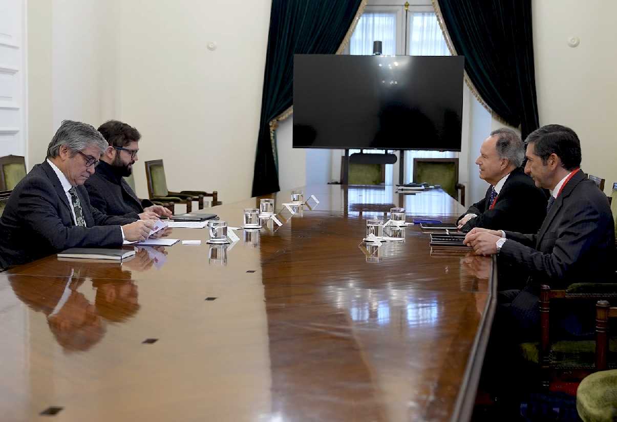 Reunión Pdte Gabriel Boric ministro Mario Marcel con ABIF