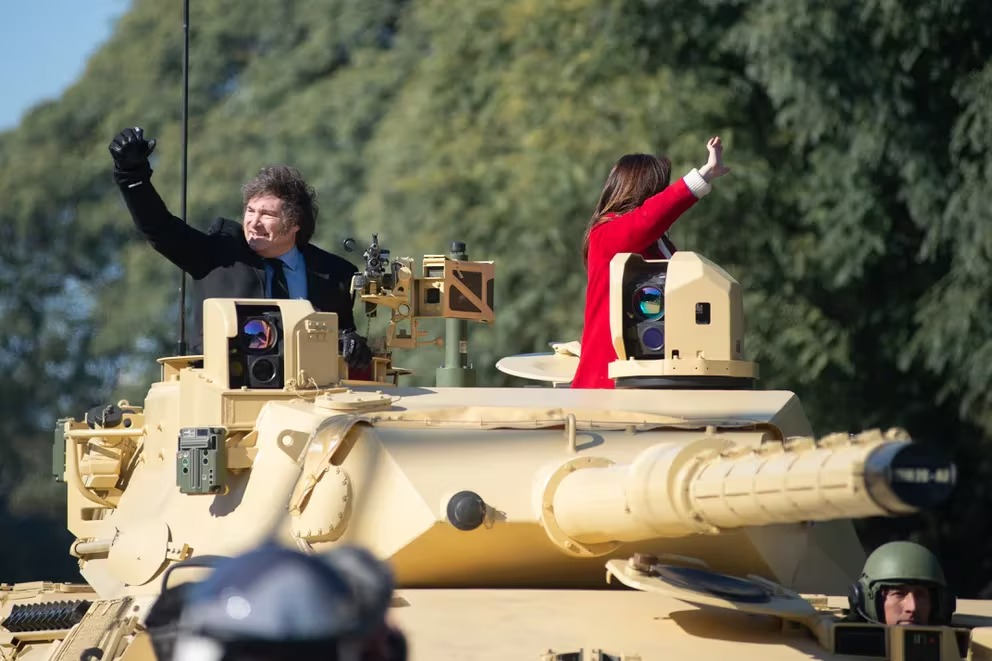 Milei tanque 09-07-2024