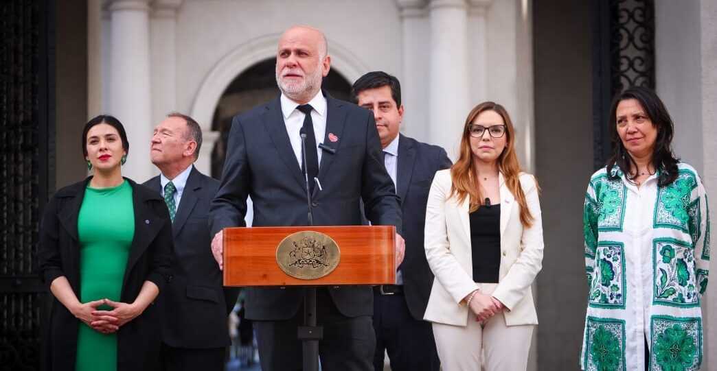 Álvaro Elizalde Reunión Fast Track Seguridad Infraestructura Crítica 17-10-2024