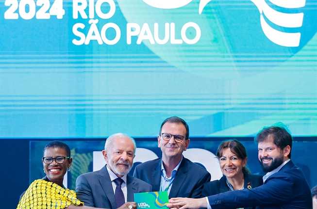 image00003_3_653x431