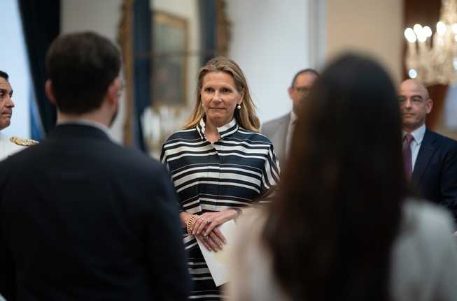 1 Embajadora de Países Bajos