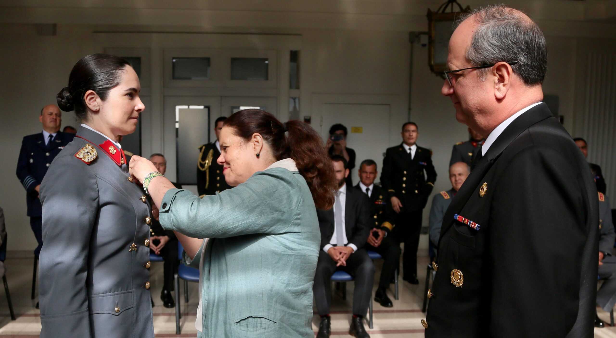 Condecoración oficial de Ejército MinDef 27-01-2025