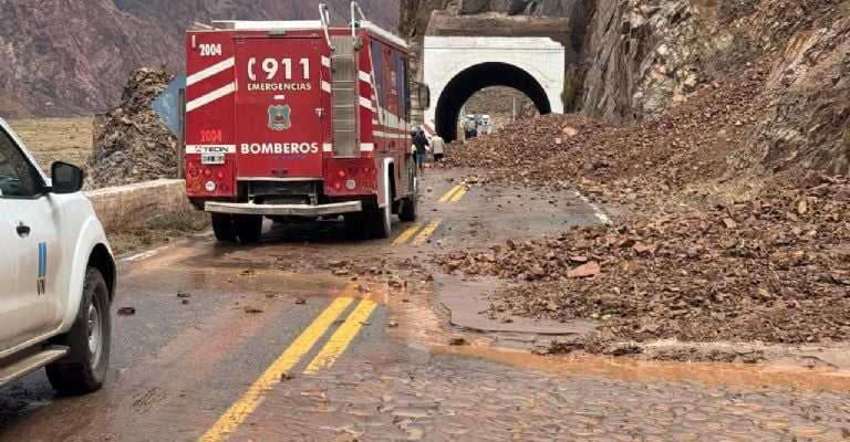 Derrumbe Uspallata vía MDZ Online