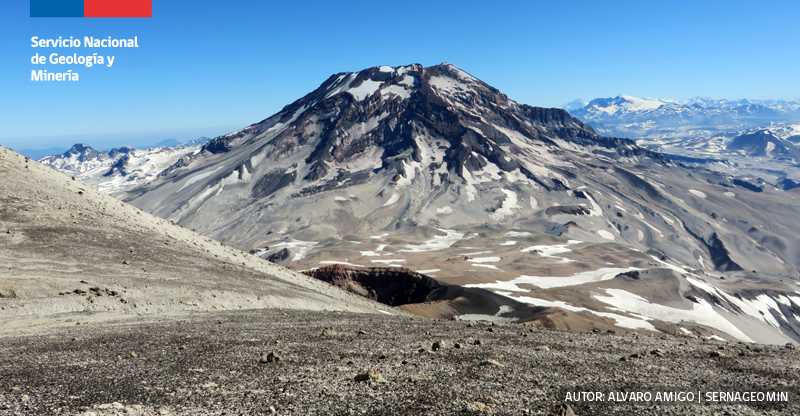 Descabezado-Grande-Volcanes-con-créditos-y-logo-A-12