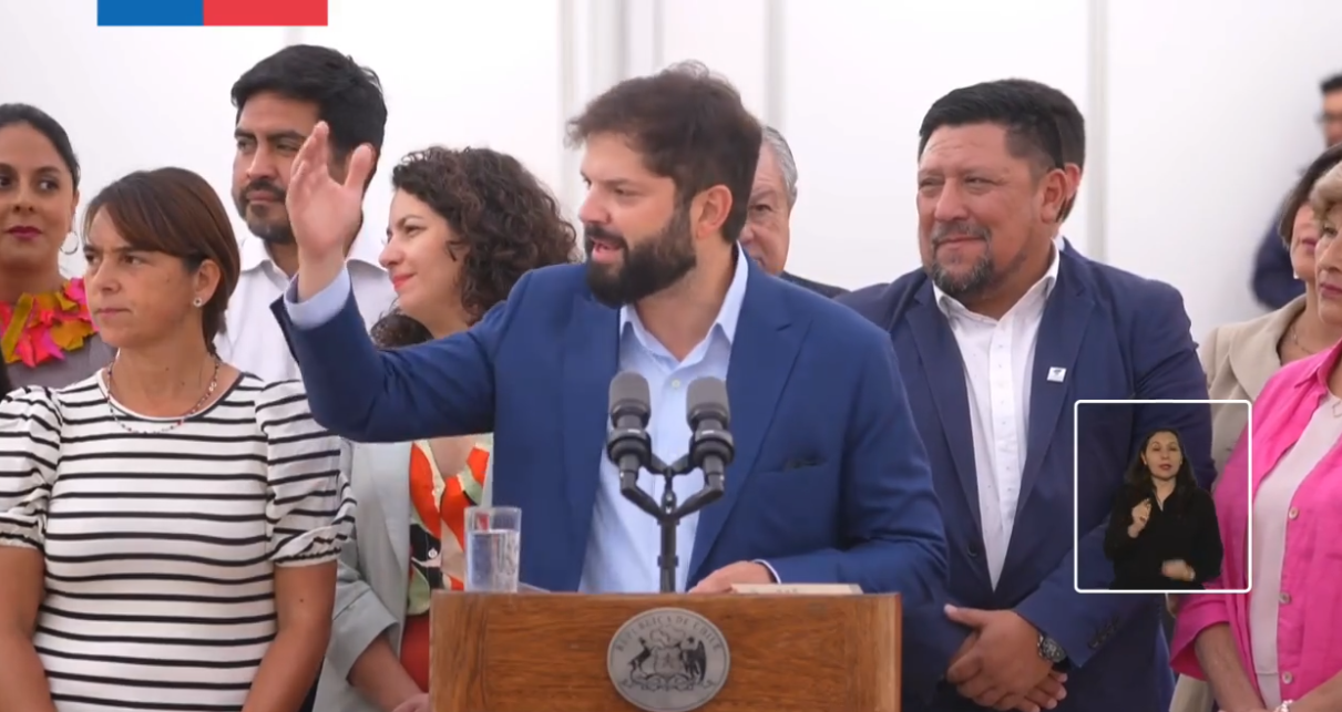 Opera Captura de pantalla_2025-03-04_115052_x.com