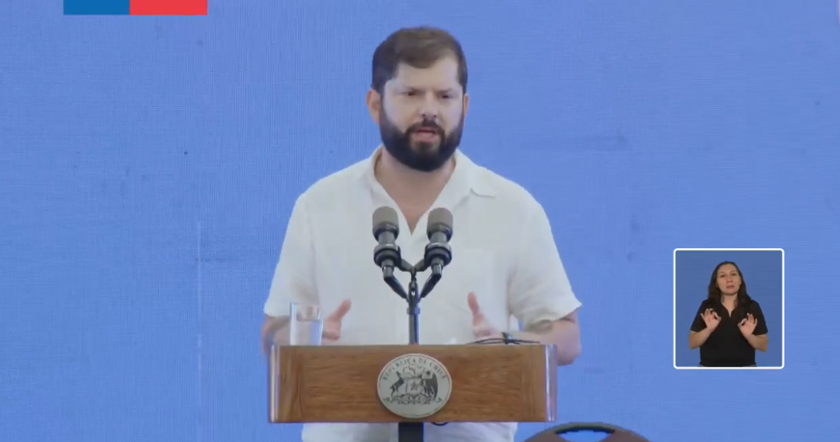 Opera Captura de pantalla_2025-03-08_112636_x.com