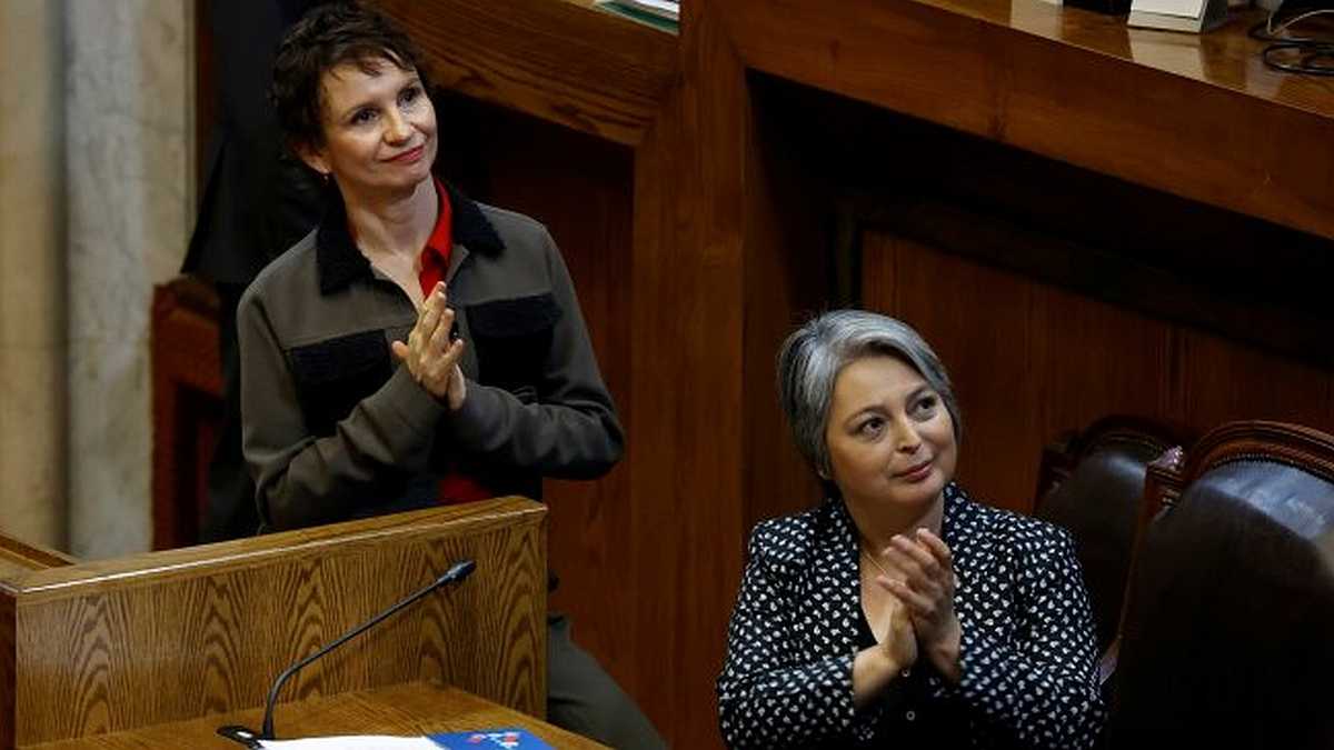 Carolina Tohá . Jeannette Jara