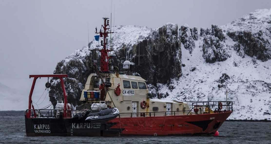 Lancha Karpuj en península
