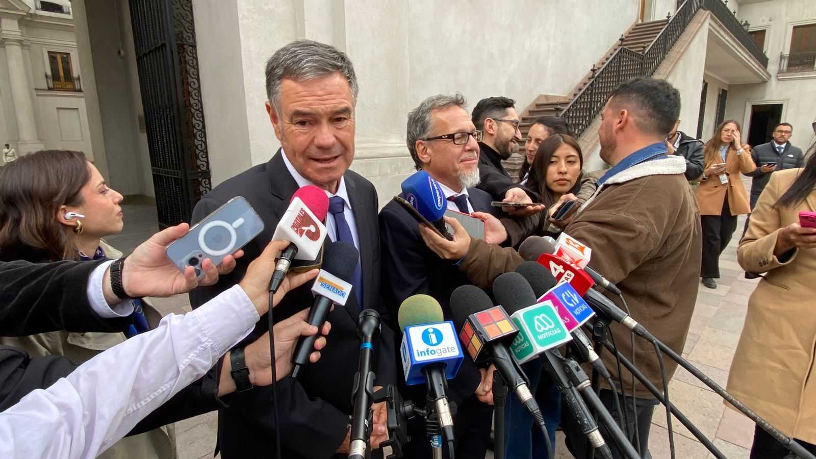 Mesa Senado reunion protocolr con Pdte Boric La Moneda 10-04-2025