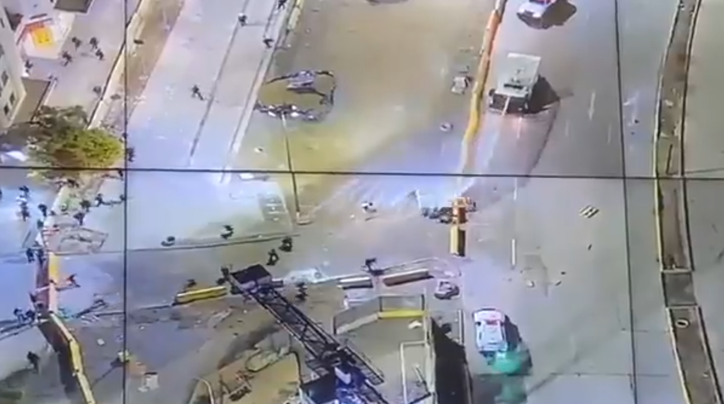 Opera Captura de pantalla_2025-04-12_111148_x.com