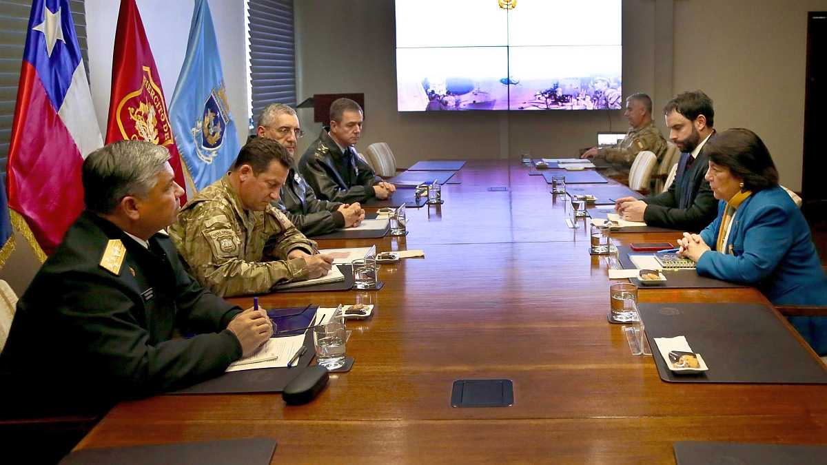 Reunión MinDef Comandantes en Jefe 25-06-2025