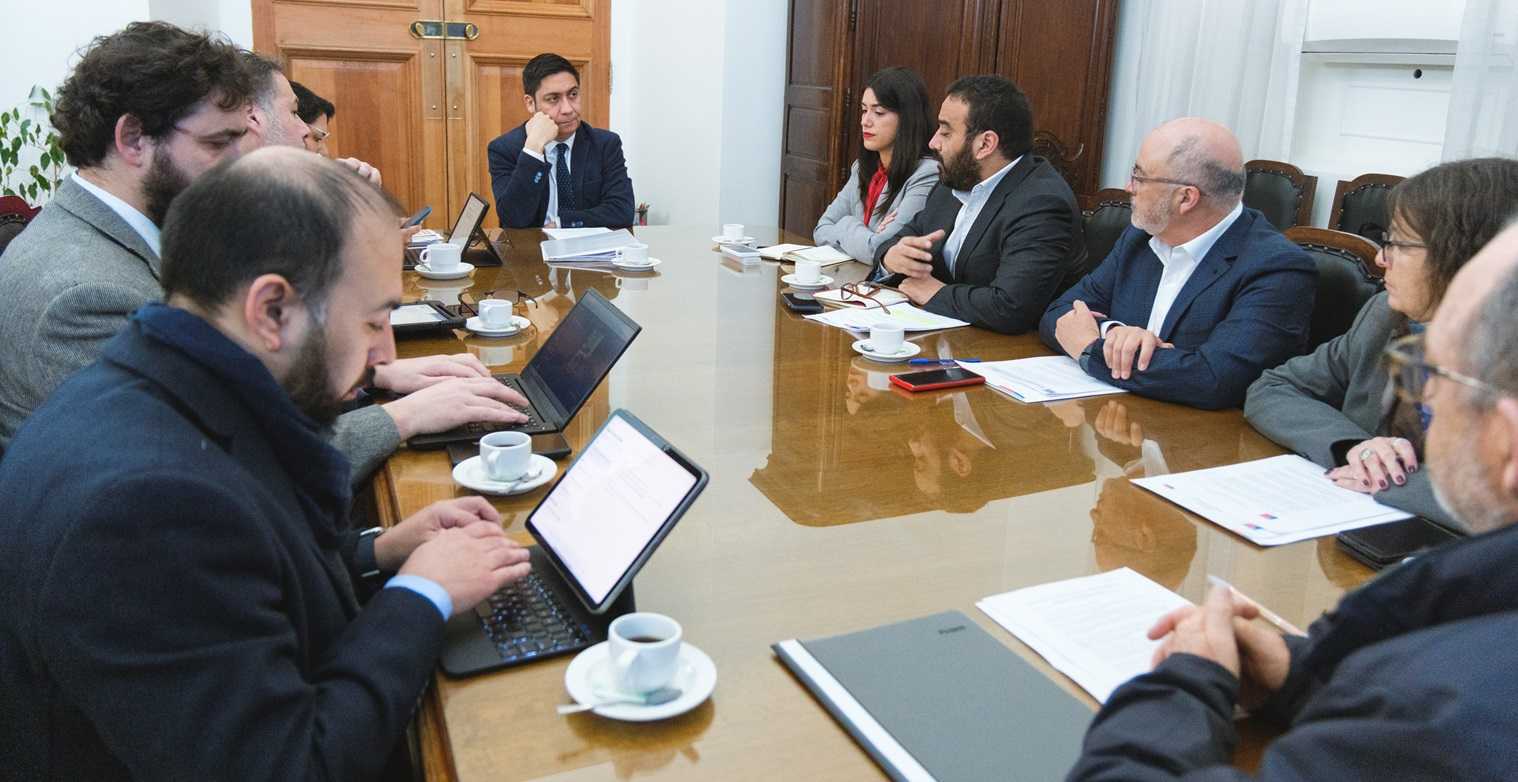 Reunión autoridades ante primarias 24-06-2025