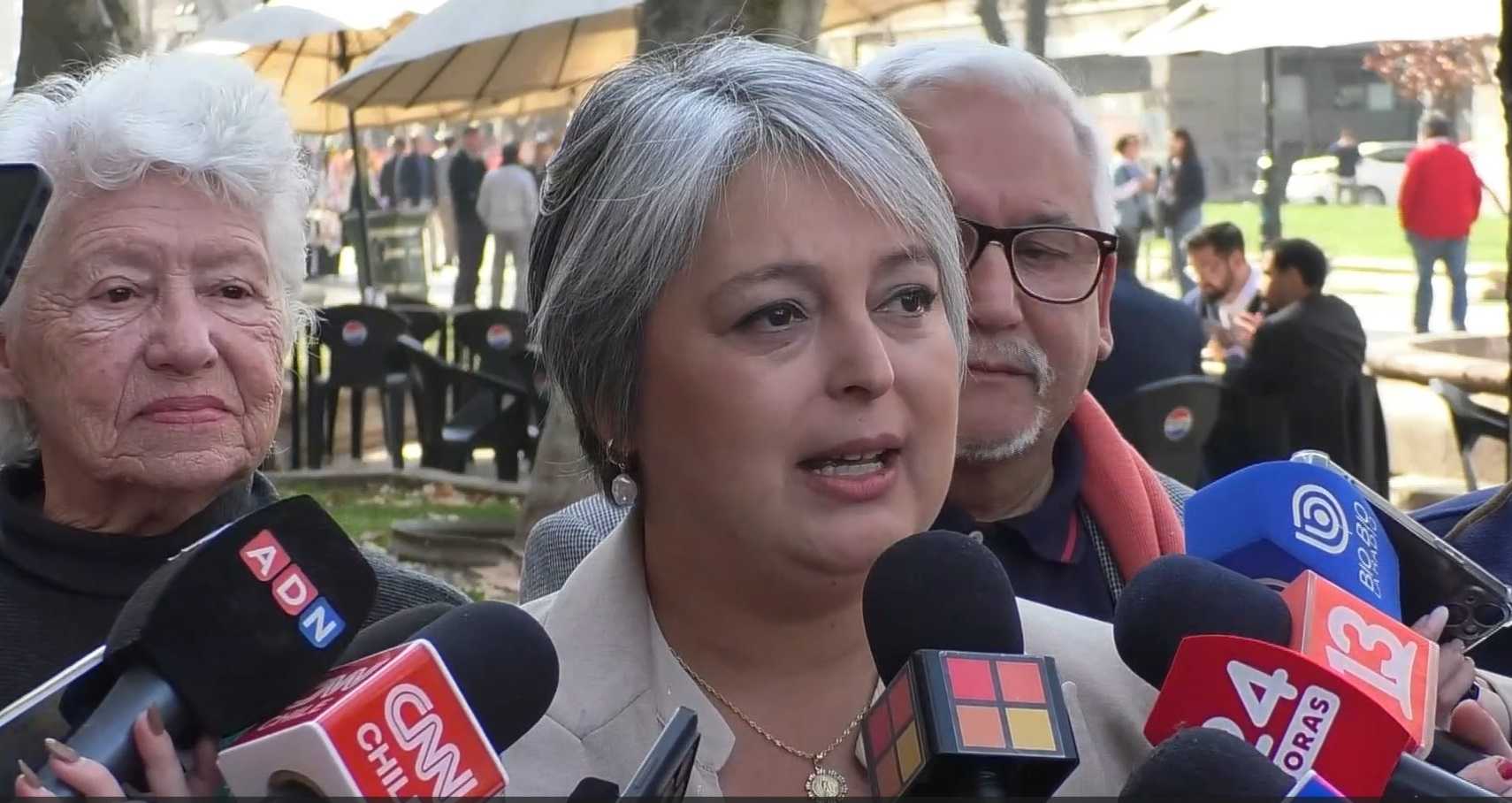 Jeannette Jara 04-09-2025