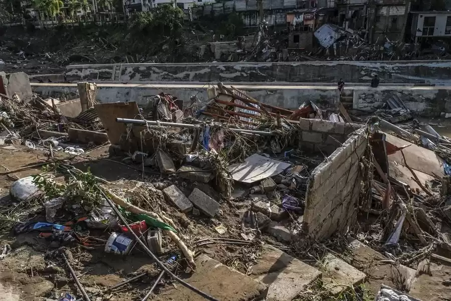 EPA3447-PHILIPPINES-TYPHOON-KALMAEGI-AFTERMATH