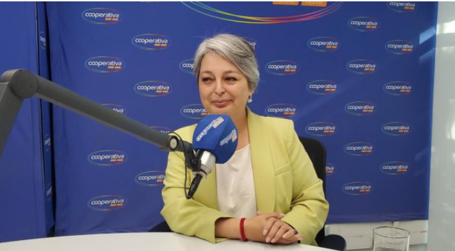 Jeannette Jara en radio Cooperativa
