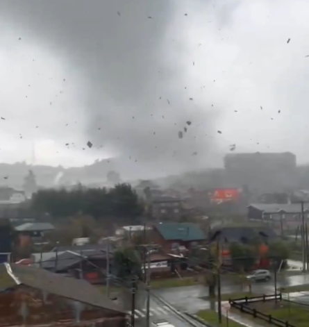 Opera Captura de pantalla_2025-11-08_103650_x.com