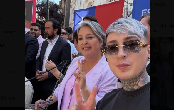 Opera Captura de pantalla_2025-11-22_151306_x.com