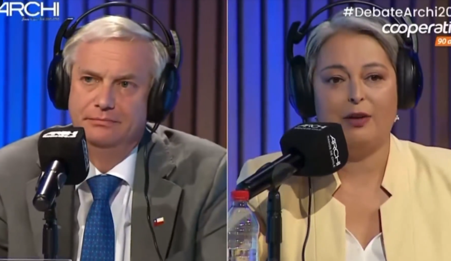 Opera Captura de pantalla_2025-12-03_090451_x.com