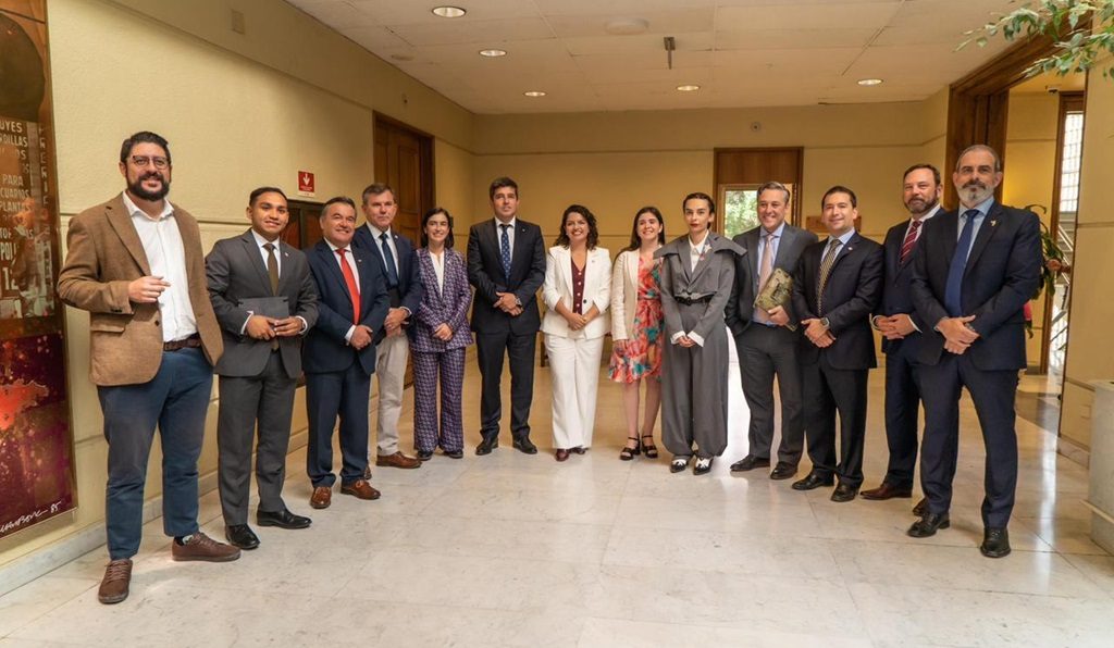 Bancada de diputados por la Defensa de Carabineros, PDI y FFAA