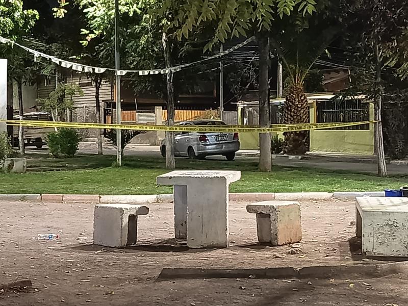 Investigan balacera entre bandas rivales que dejan dos muertos y un herido en Recoleta