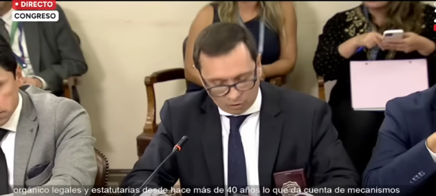 Cerna descarta “presión” por salida de  Peña y asegura que quien toma las decisiones es él