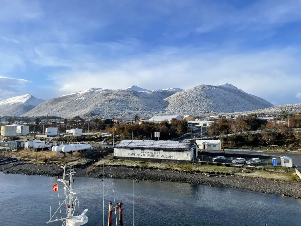 Grave: Puerto Williams estuvo desconectado por completo tras falla de la Fibra Óptica Austral