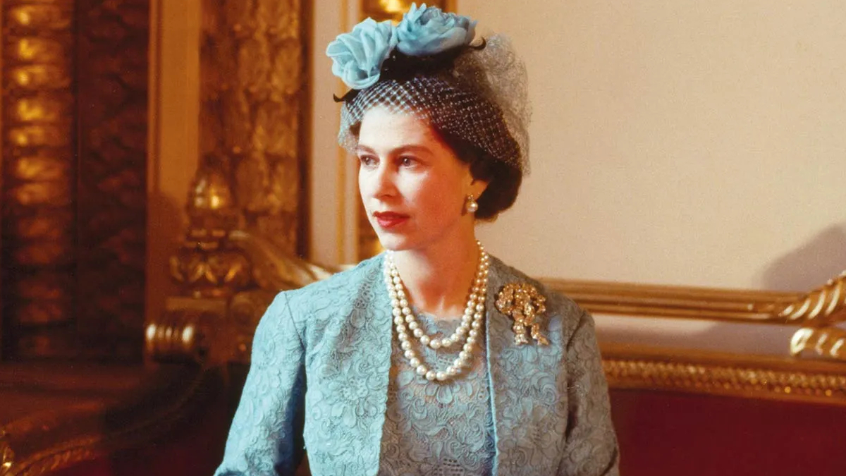 Exposición: La reina Isabel II: Su vida con estilo