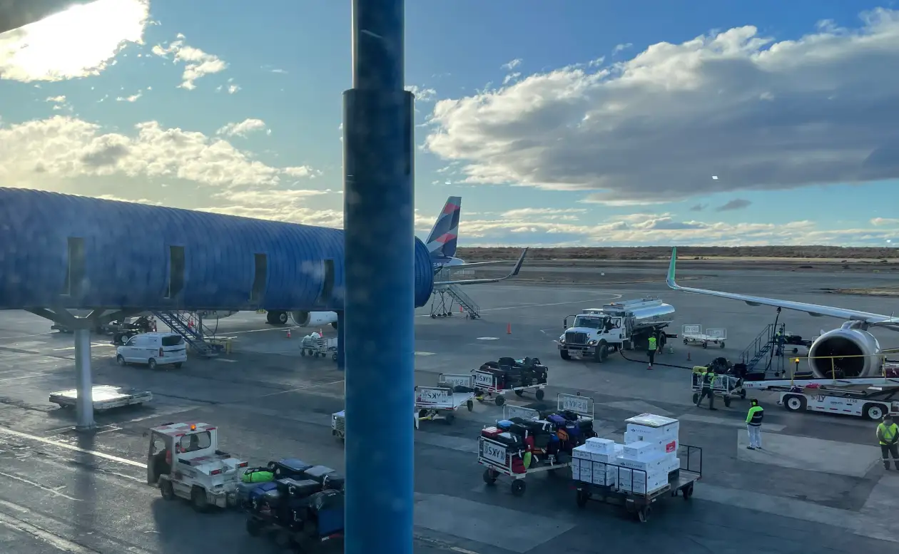 Gobernador de Magallanes espera que aplazamiento de ampliación de aeropuerto de Punta Arenas a 2041 se revierta