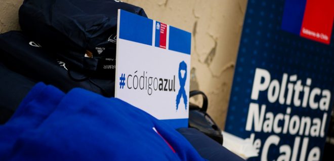 Gobierno mantiene Código Azul en la RM y otra regiones del país por bajas temperaturas