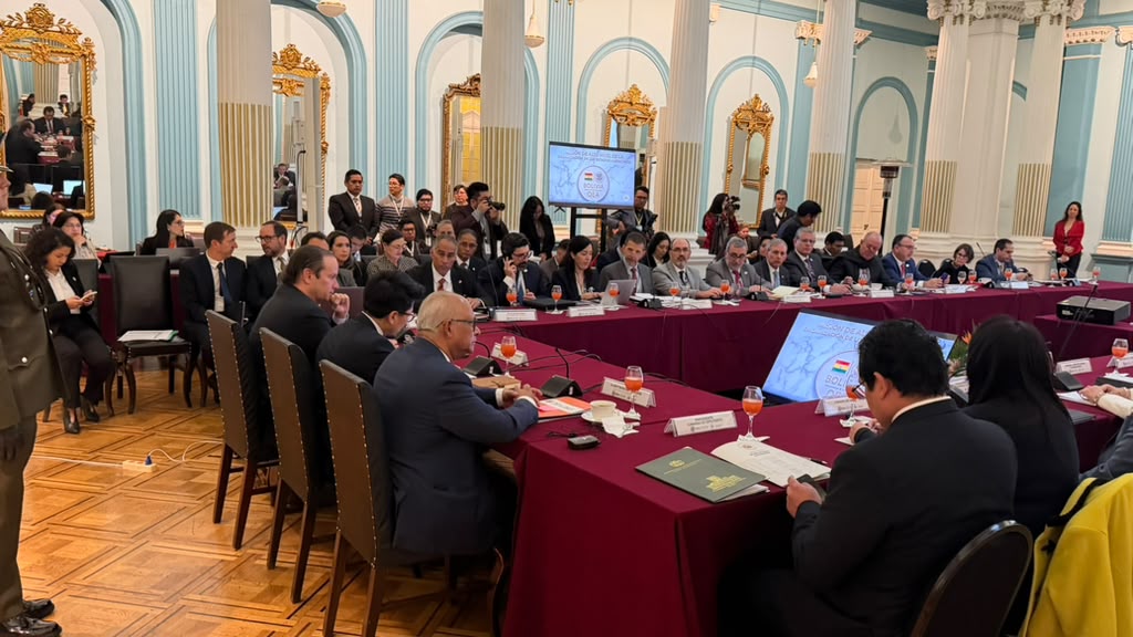 Chile participa en Misión de Alto Nivel de la OEA en Bolivia para respaldar la democracia, el diálogo y la estabilidad