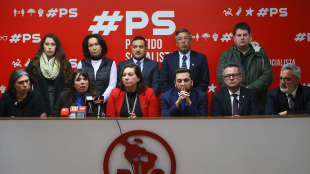 La oposición se une para enfrentar al gobierno de “extrema derecha” de Kast