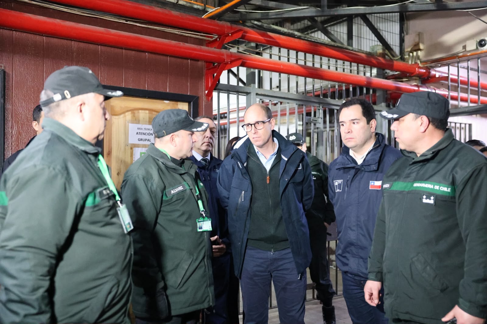Arrau supervisó allanamiento en cárcel de Chillán para reforzar combate al crimen organizado