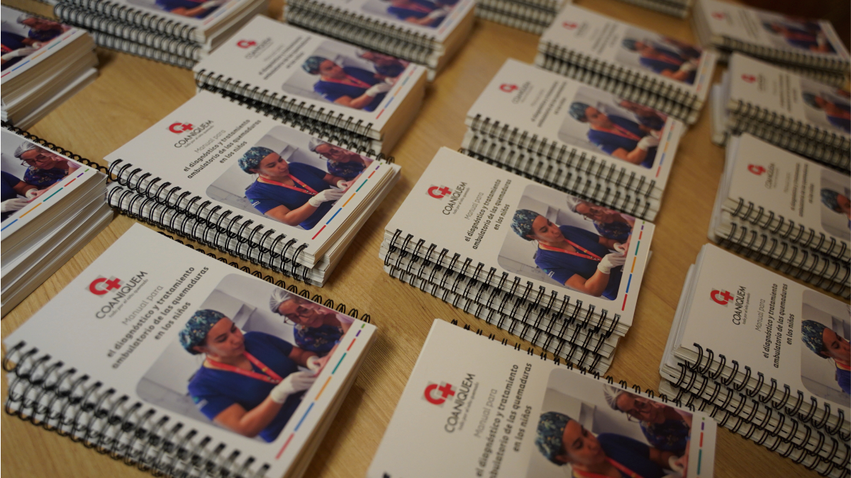 COANIQUEM inicia gira nacional para distribuir Manual de Quemaduras a profesionales de la salud