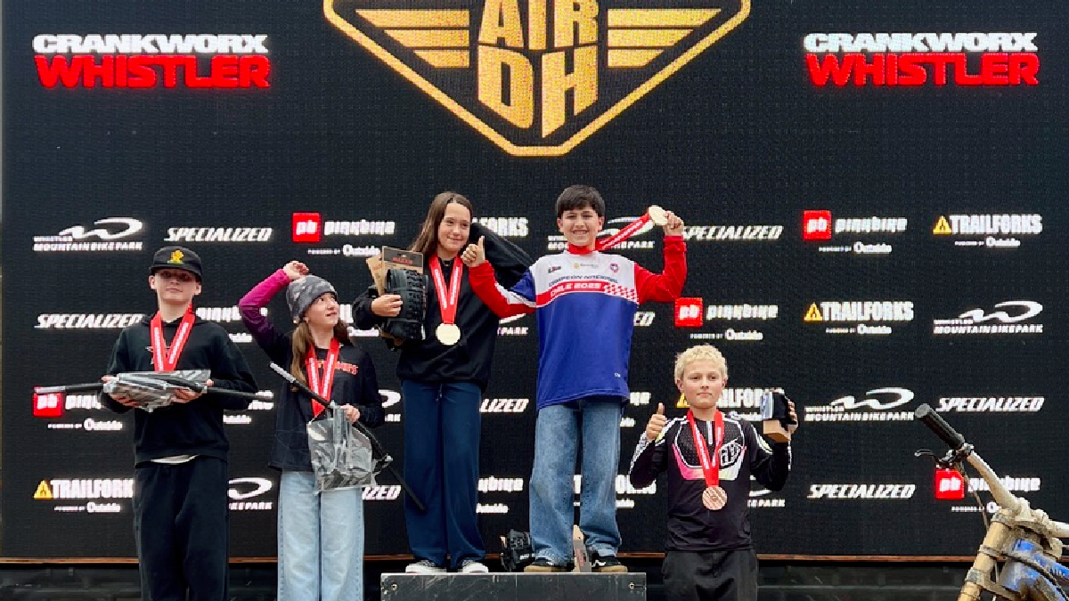 Ciclista chileno de 11 años se consagra en Crankworx Whistler 2026, el festival de mountain bike más importante del mundo